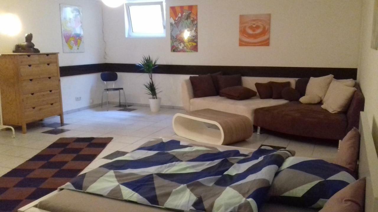 White House 'Privatzimmer' Mannheim Extérieur photo
