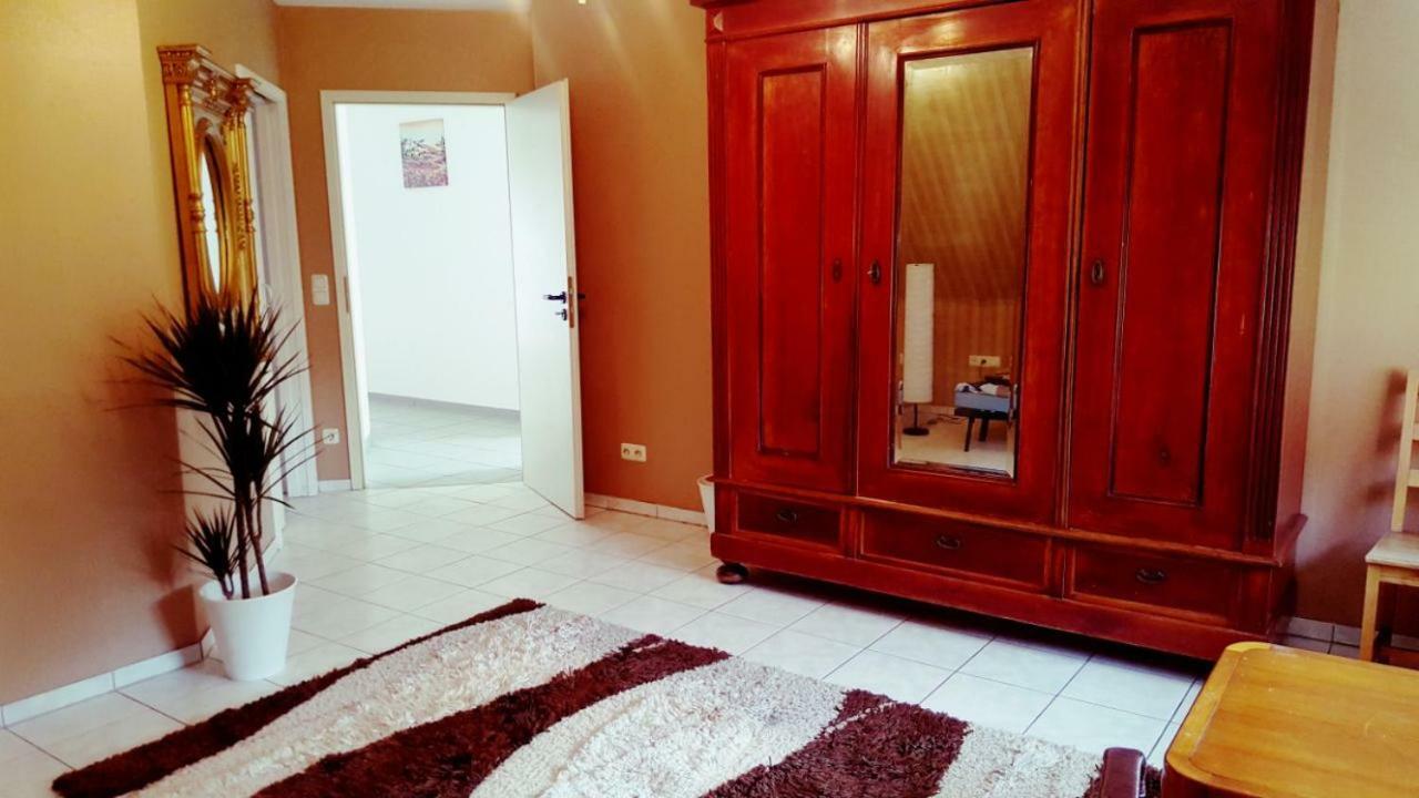 White House 'Privatzimmer' Mannheim Extérieur photo