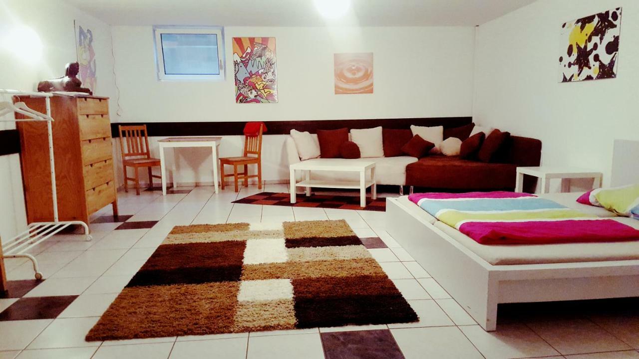 White House 'Privatzimmer' Mannheim Extérieur photo