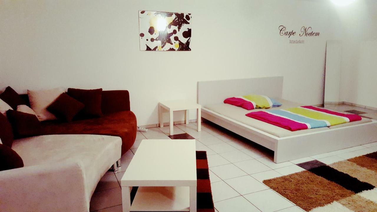 White House 'Privatzimmer' Mannheim Extérieur photo