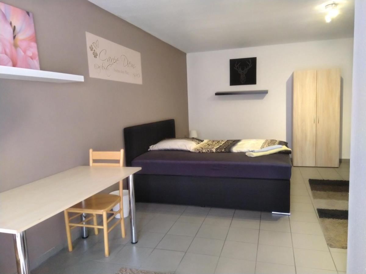 White House 'Privatzimmer' Mannheim Extérieur photo